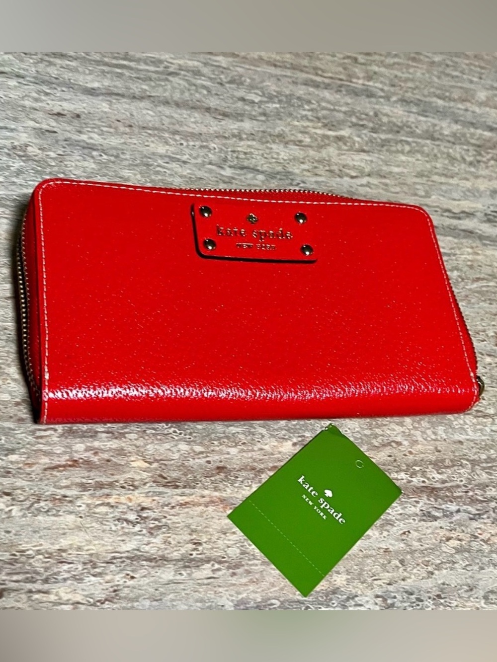 NWT Kate Spade ♠️ red 109% cow leather zippered wallet